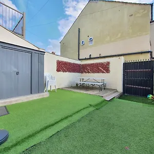 Holiday home Dysa Crystal House, Blackpool